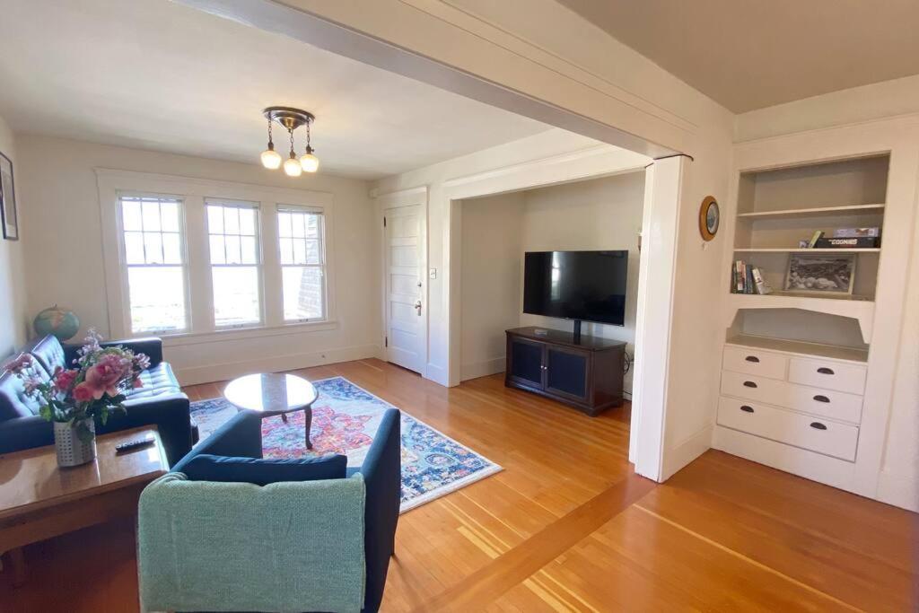 Historic Downtown Riverview Flat, No 3 Astoria Exterior foto